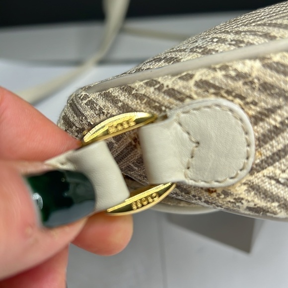 Vintage Mark Cross Chevron Print Leather Crossbody Bag - Picture 9 of 14